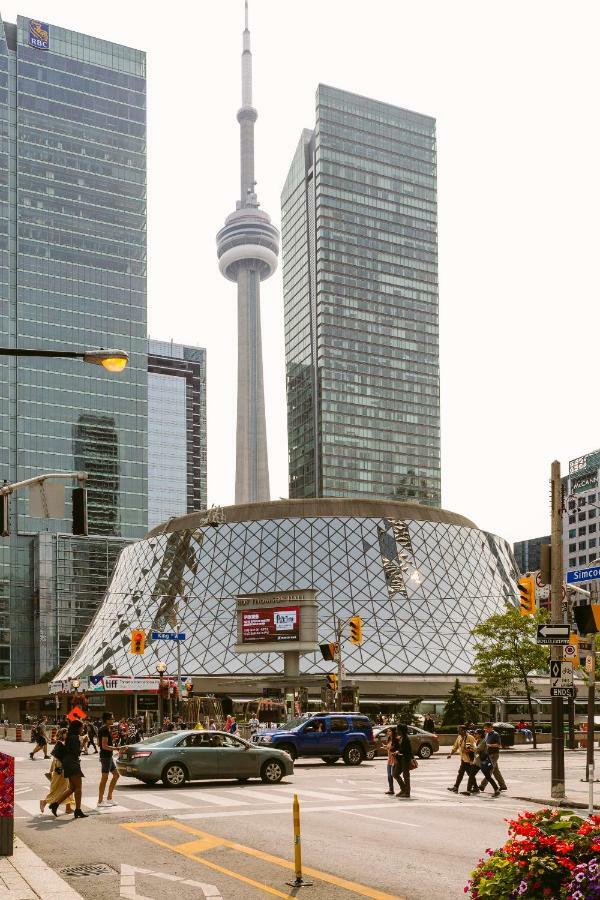 Executive Condo In The Heart Of Downtown Toronto Exterior photo